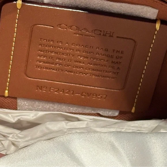 Coach Dark Ruby Gotham Duffle 45 New - Picture 4 of 6